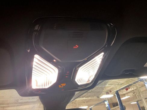 Used 2023 BMW X6 xDrive40i w/ M Sport Package image 35