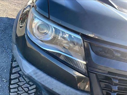 Used 2018 Chevrolet Colorado ZR2 image 25