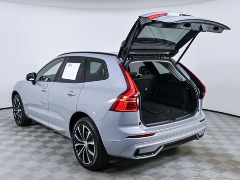 Certified 2025 Volvo XC60 B5 Plus AWD/4WD image 33