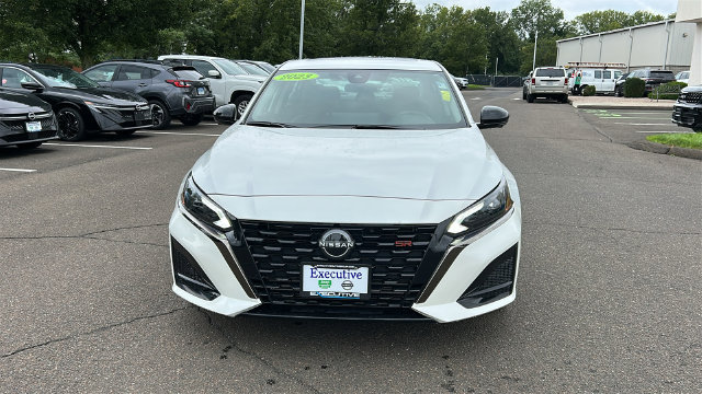 Certified 2023 Nissan Altima 2.0 SR FWD image 2