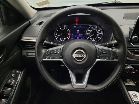 Used 2023 Nissan Altima 2.5 SV FWD image 22