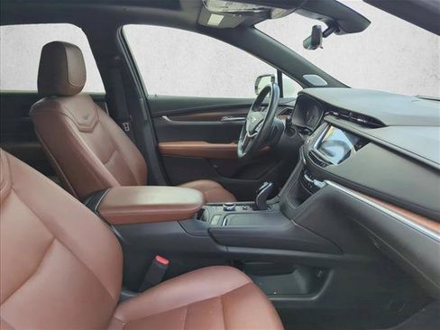 Used 2023 Cadillac XT5 Premium Luxury w/ Technology Package FWD image 25