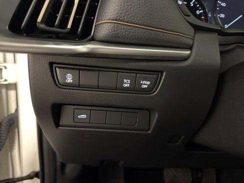 Used 2024 MAZDA CX-90 3.3 Turbo w/ Preferred Plus image 17