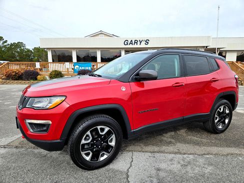 Used 2018 Jeep Compass Trailhawk w/ Cold Weather Group image 2