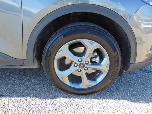 Used 2025 Ford Escape ST-Line Select image 27