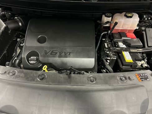 Used 2023 Buick Enclave Essence w/ Experience Buick Package image 28