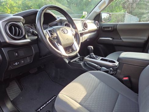 Certified 2023 Toyota Tacoma SR5 w/ Technology Package AWD/4WD image 25