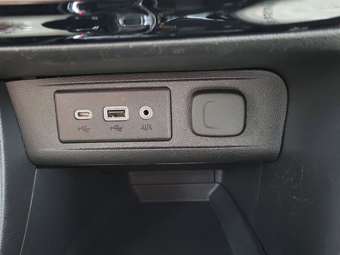 Used 2023 Buick Encore GX Select FWD image 27