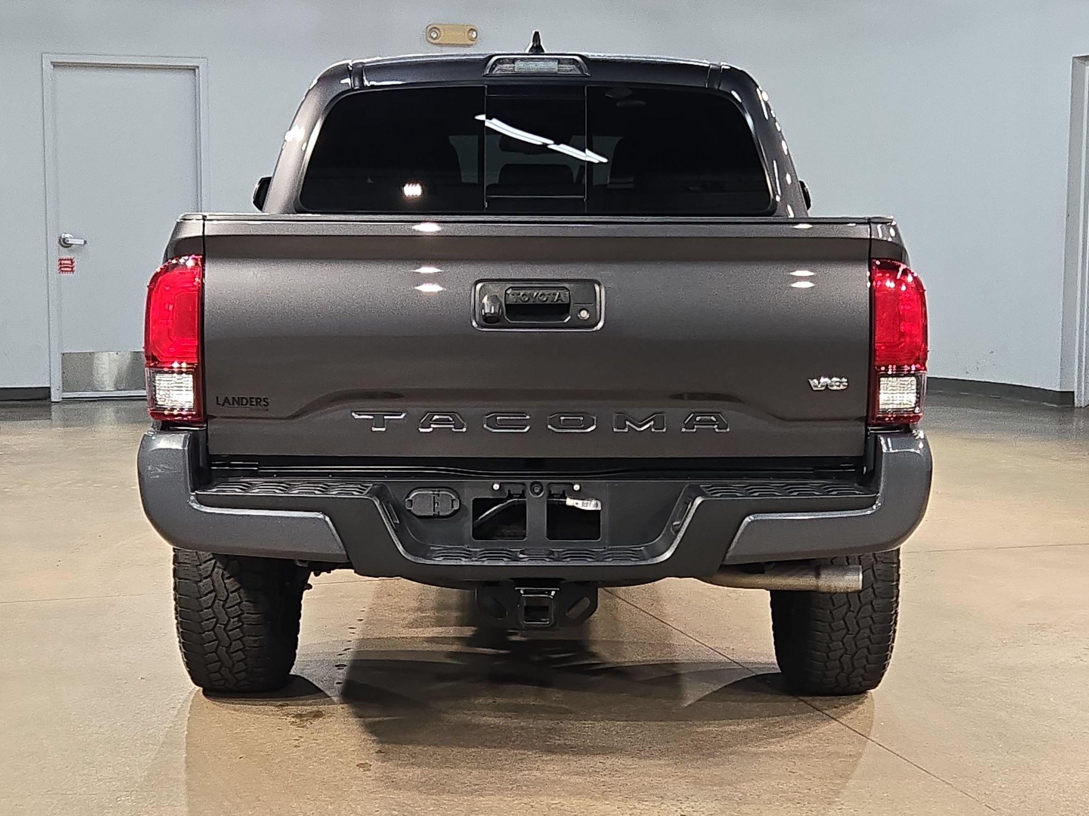 Used 2023 Toyota Tacoma SR5 RWD image 6