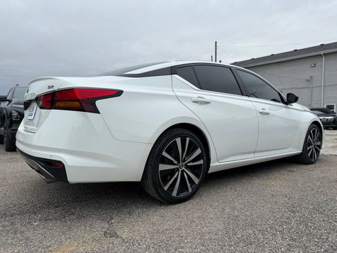 Used 2022 Nissan Altima 2.5 SR FWD image 7