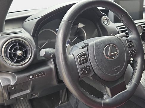 Used 2023 Lexus IS 300 w/ Comfort Package RWD image 13