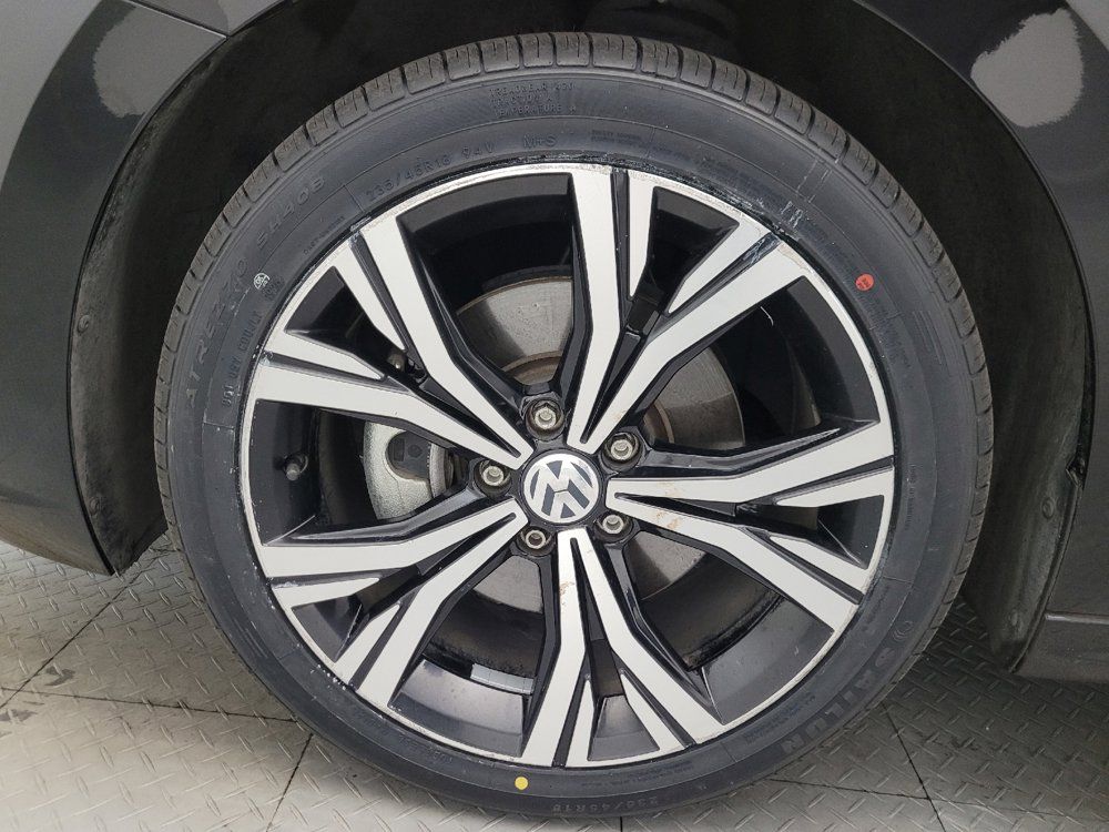 Used 2021 Volkswagen Passat 2.0T SE FWD image 31