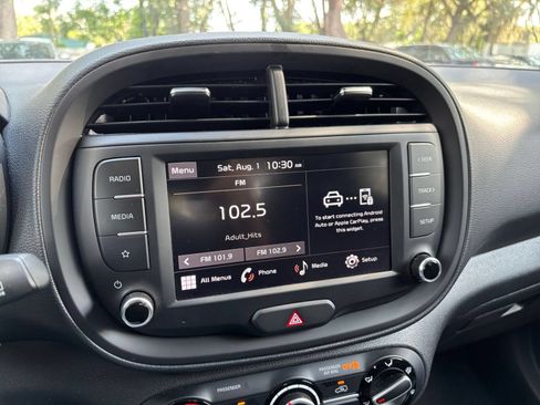 Used 2025 Kia Soul LX w/ LX Technology Package FWD image 19