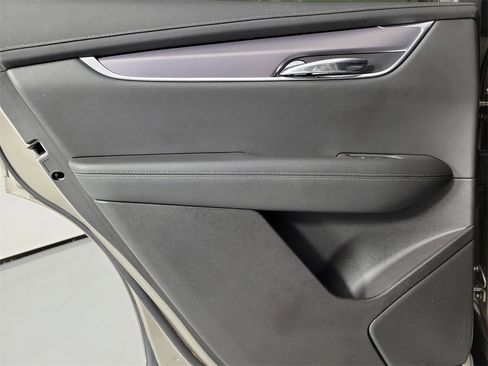 Certified 2023 Cadillac XT6 Luxury image 14