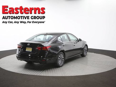 Used 2023 Nissan Altima 2.5 SV FWD image 40