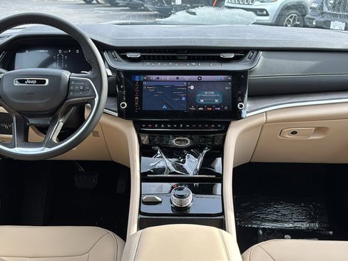 New 2026 Jeep Grand Cherokee L Limited image 15