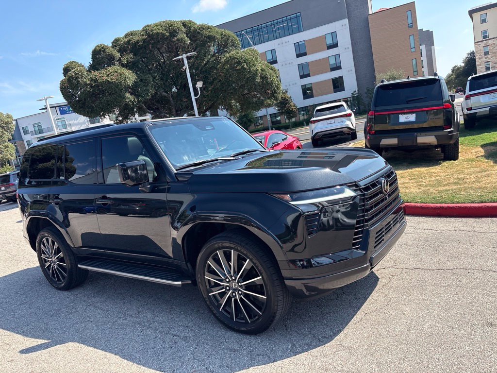 Certified 2024 Lexus GX 550 w/ Cold Area Package AWD/4WD image 7