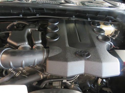 Used 2014 Toyota FJ Cruiser 4WD w/ Upgrade Package image 52