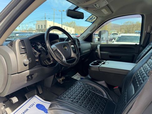 Used 2014 Chevrolet Silverado 2500 LT image 9