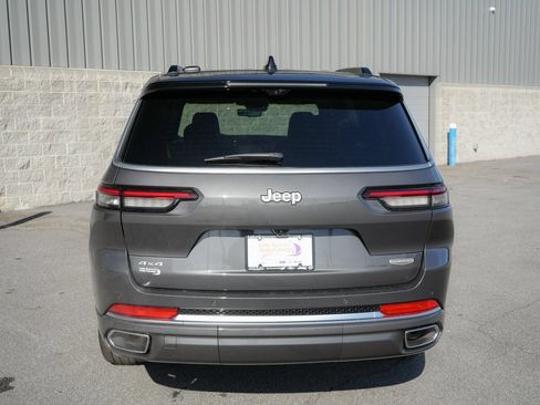 Used 2025 Jeep Grand Cherokee L Summit w/ Advanced Protech Group IV AWD/4WD image 14