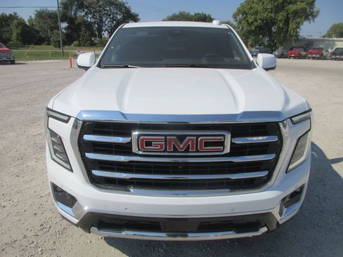 New 2026 GMC Yukon Elevation w/ Elevation Premium Package AWD/4WD image 10