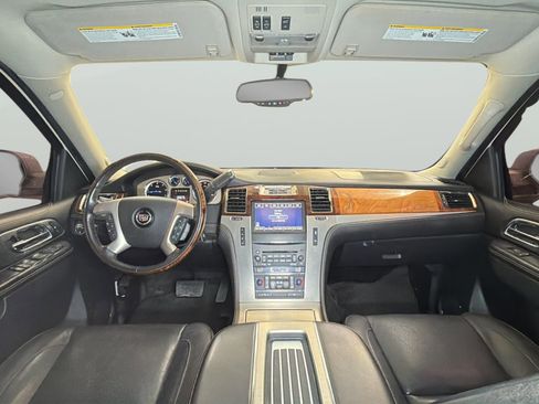 Used 2013 Cadillac Escalade Platinum image 31