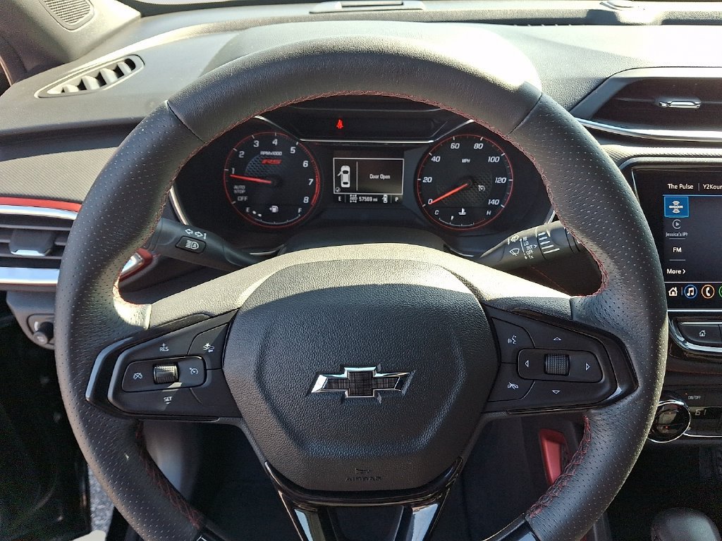 Used 2021 Chevrolet TrailBlazer RS w/ Convenience Package AWD/4WD image 19
