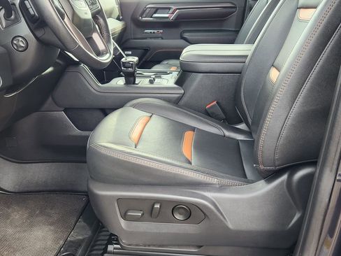 Certified 2023 GMC Sierra 1500 AT4 w/ AT4 Premium Package image 12
