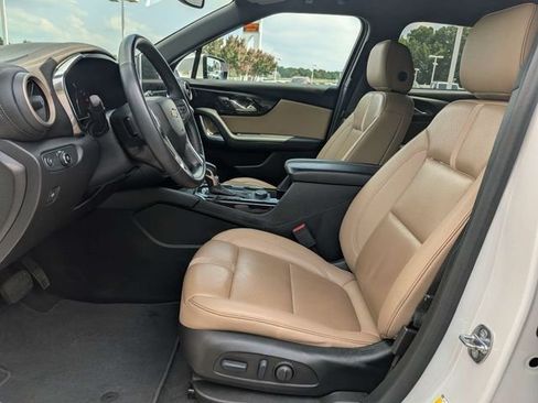 Used 2023 Chevrolet Blazer Premier FWD image 7