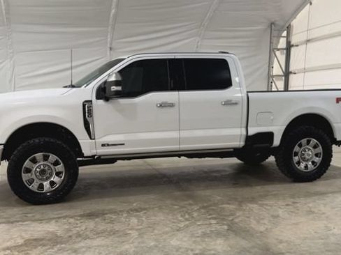 Used 2024 Ford F250 King Ranch w/ Chrome Package AWD/4WD image 9