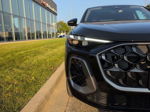 New 2025 Audi Q5 Premium Plus image 36