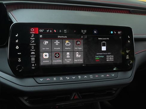 Used 2024 Dodge Charger R/T w/ Plus Group image 8