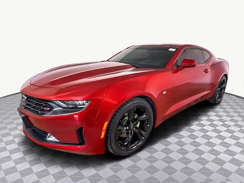 Used 2021 Chevrolet Camaro LT w/ RS Package image 4