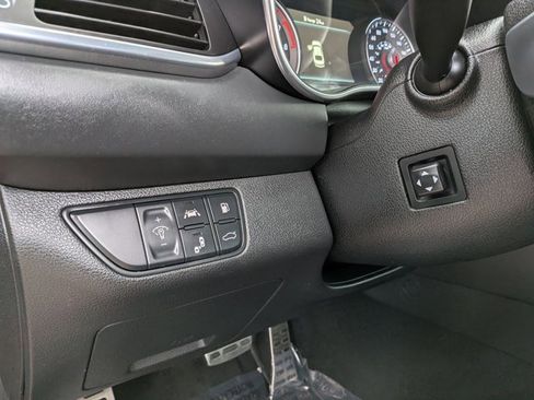 Used 2020 Genesis G70 2.0T w/ Sport Package image 16