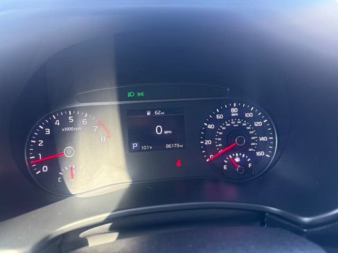 Used 2020 Kia Soul LX FWD image 4