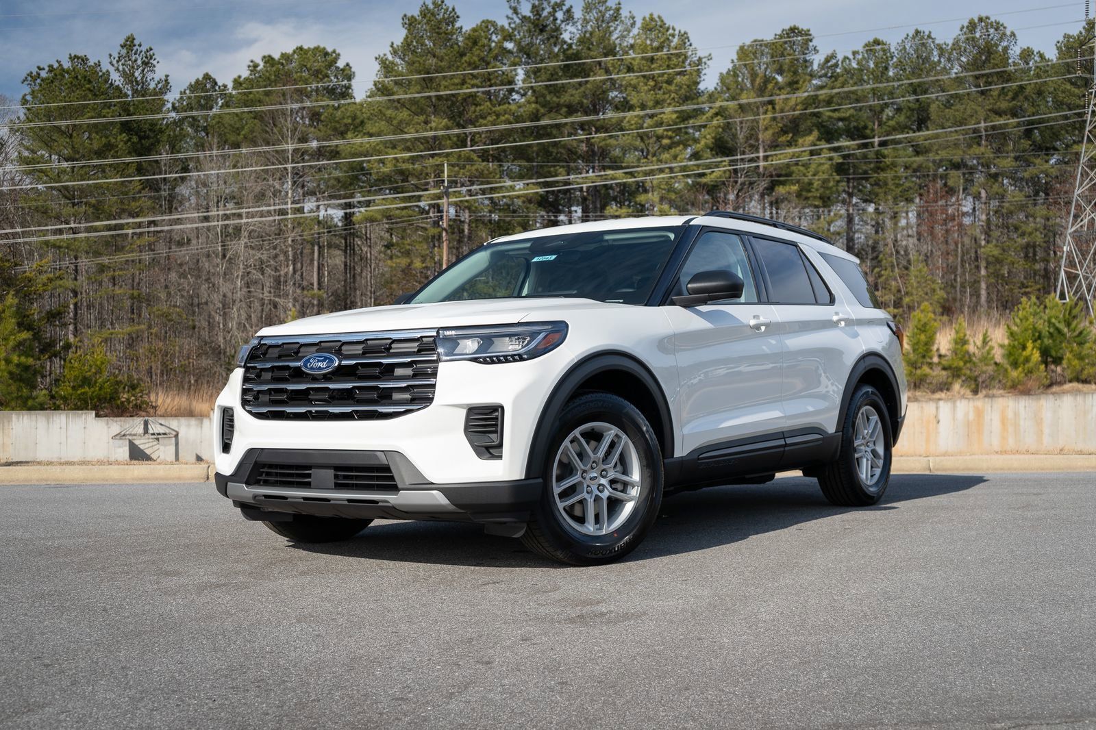 New 2026 Ford Explorer Active RWD image 1