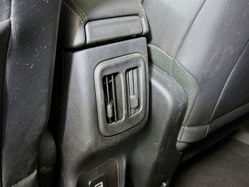 Used 2017 Jeep Compass Latitude image 22