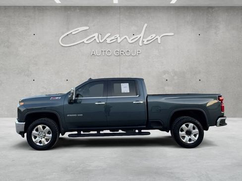 Used 2020 Chevrolet Silverado 2500 LTZ w/ LTZ Premium Package AWD/4WD image 13