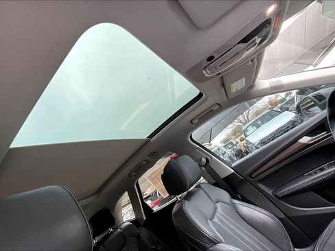 Used 2023 Audi Q5 2.0T Premium Plus w/ Premium Plus Package image 11