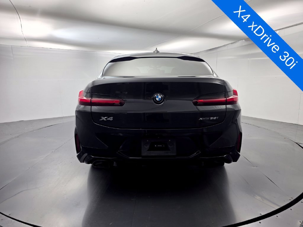 Used 2024 BMW X4 xDrive30i w/ M Sport Package AWD/4WD image 5