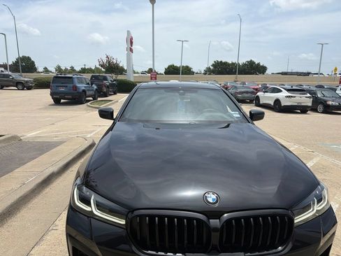 Used 2023 BMW 530i w/ M Sport Package RWD image 2