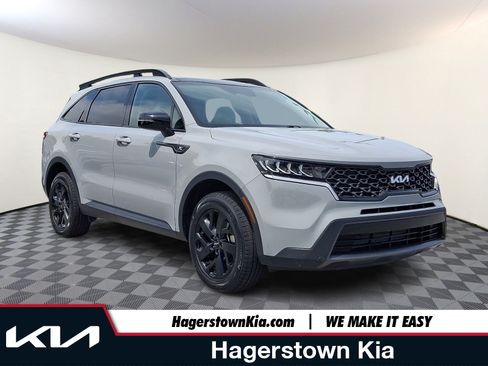 Certified 2023 Kia Sorento S w/ Panoramic Sunroof Package AWD/4WD image 1