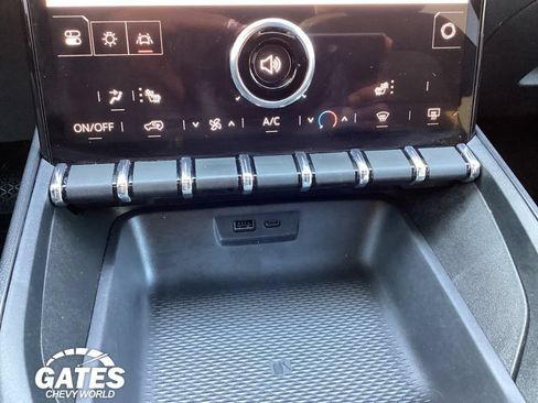 Used 2025 GMC Terrain Elevation FWD image 17