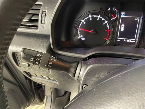 Used 2022 Toyota 4Runner SR5 Premium image 14