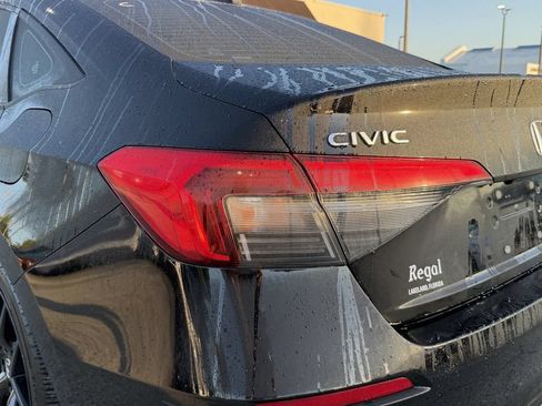 Used 2022 Honda Civic Sport image 10