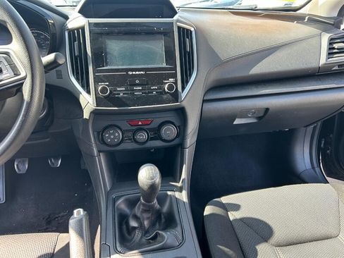 Used 2019 Subaru Impreza 2.0i image 17