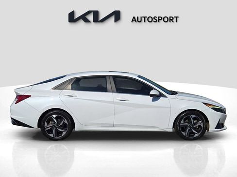 Used 2021 Hyundai Elantra SEL w/ Convenience + Premium Package image 7