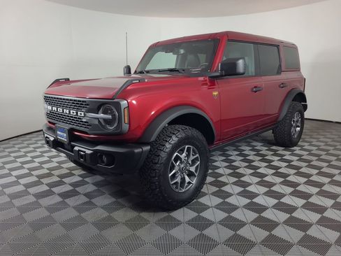 Used 2025 Ford Bronco Badlands AWD/4WD image 7