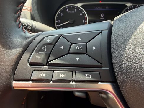 Used 2025 Nissan Sentra SV FWD image 18