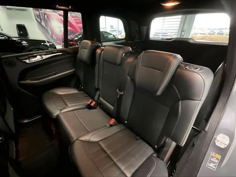 Used 2018 Mercedes-Benz GLS 450 4MATIC image 27